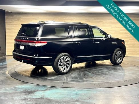 Used 2023 Lincoln Navigator L Reserve AWD/4WD image 24