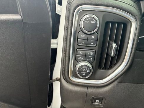 Used 2021 GMC Sierra 1500 SLT AWD/4WD image 10