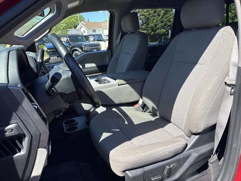 Used 2018 Ford F150 XLT w/ Equipment Group 302A Luxury AWD/4WD image 28