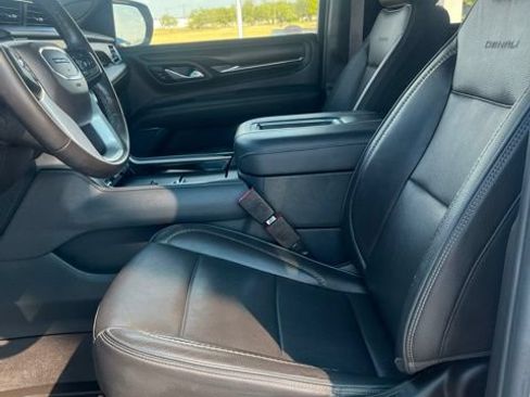 Used 2023 GMC Yukon Denali w/ LPO, Floor Liner Package AWD/4WD image 14