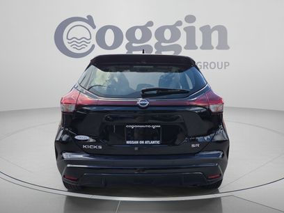 Used 2024 Nissan Kicks SR