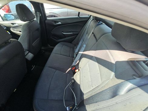 Used 2018 Chevrolet Cruze LT w/ Convenience Package FWD image 16