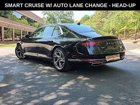 Used 2023 Genesis G90 3.5T image 3
