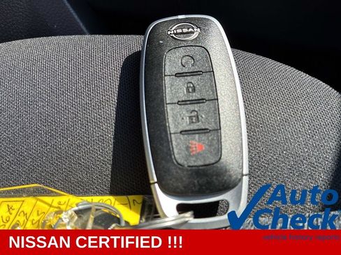 Used 2023 Nissan Rogue SV AWD/4WD image 9