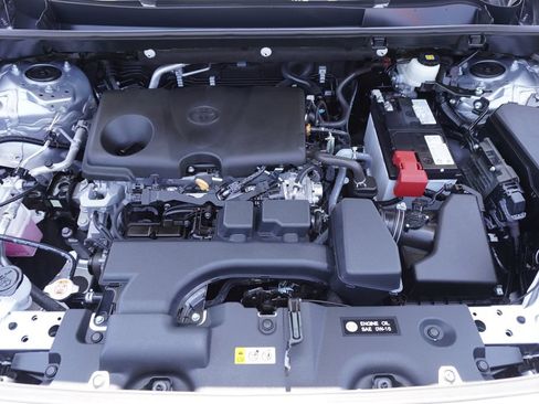 Used 2025 Toyota RAV4 XLE FWD image 23