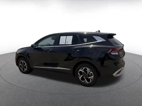 Used 2025 Kia Sportage LX FWD image 10