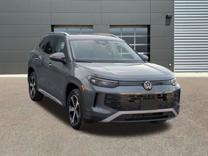 New 2026 Volkswagen Tiguan SE