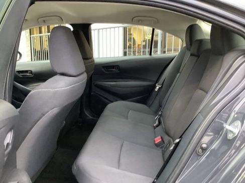 Used 2025 Toyota Corolla LE image 21