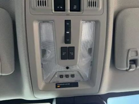 Used 2015 Cadillac SRX Luxury w/ Driver Awareness Package image 39