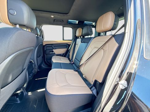 New 2026 Land Rover Defender 110 X AWD/4WD image 21
