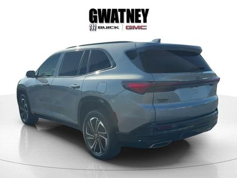Used 2026 Buick Enclave Sport Touring w/ Power Package FWD image 7