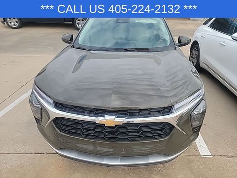 Used 2024 Chevrolet Trax LT image 21