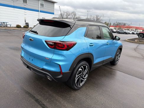 Used 2025 Chevrolet TrailBlazer RS w/ Driver Confidence Package image 5