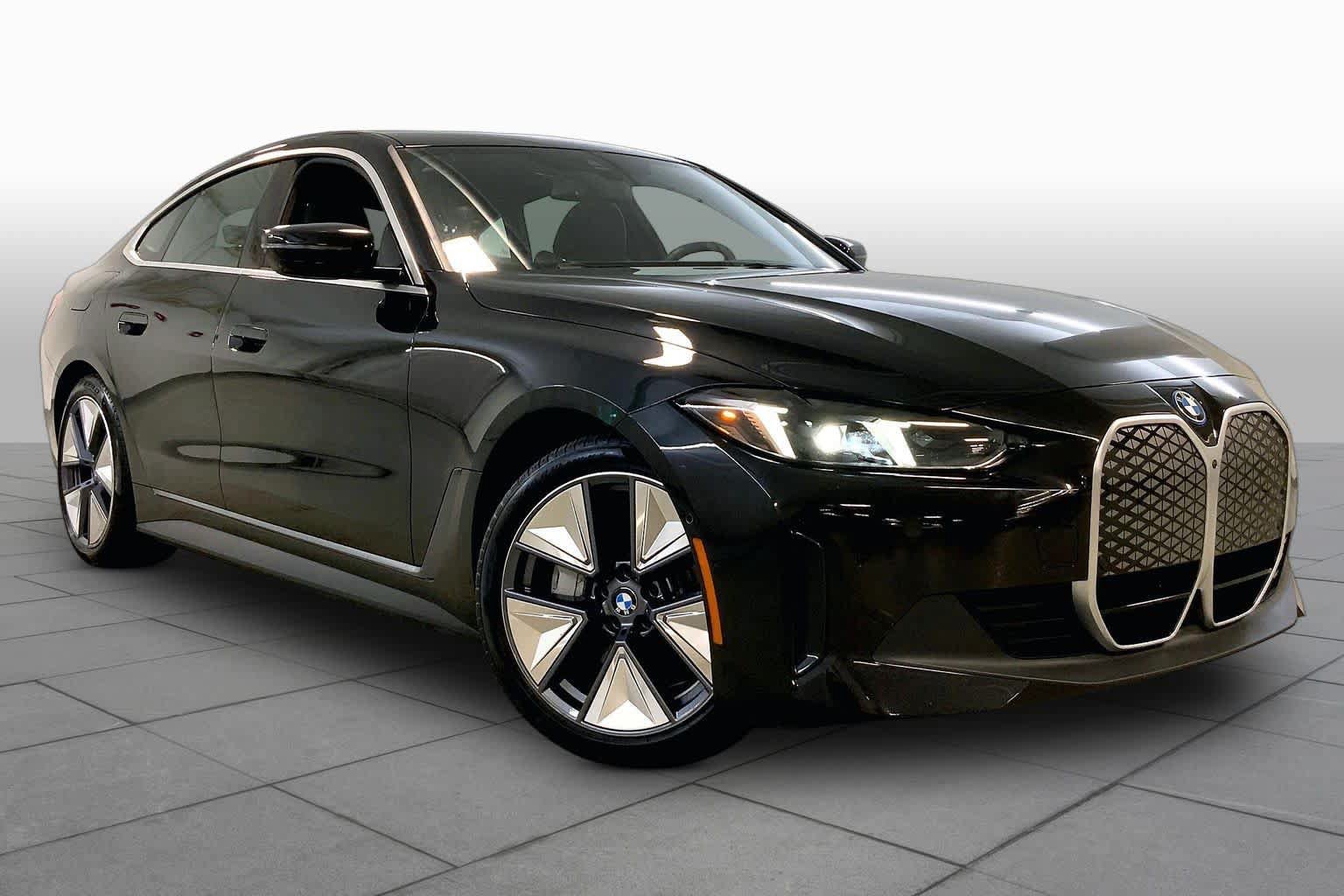 Used 2025 BMW i4 xDrive40i w/ Premium Package AWD/4WD image 2