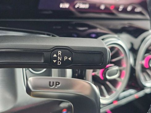 Certified 2025 Mercedes-Benz GLB 35 AMG 4MATIC image 31