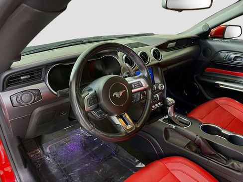 Used 2019 Ford Mustang GT Premium w/ Equipment Group 401A RWD image 9