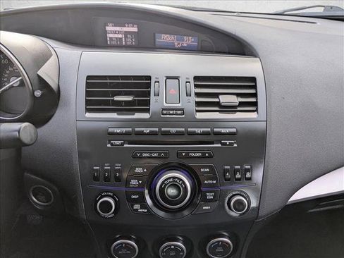 Used 2013 MAZDA MAZDA3 i Touring image 13