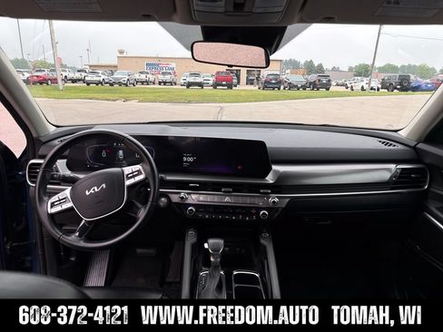 Used 2025 Kia Telluride S AWD/4WD image 12