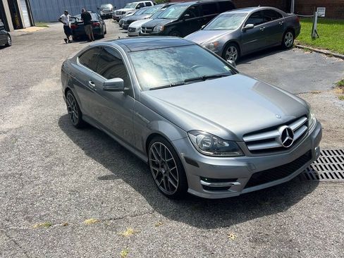 Used 2013 Mercedes-Benz C 250 Coupe image 3