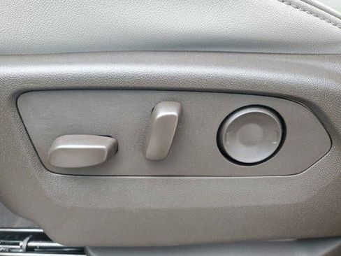 New 2026 GMC Yukon Elevation image 20