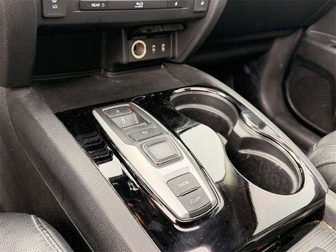 Used 2016 Honda Pilot Touring image 21