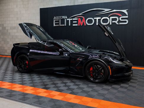 Used 2019 Chevrolet Corvette Z06 w/ Z07 Performance Package RWD image 14