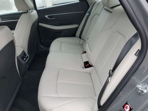 Used 2022 Hyundai Sonata Limited image 26