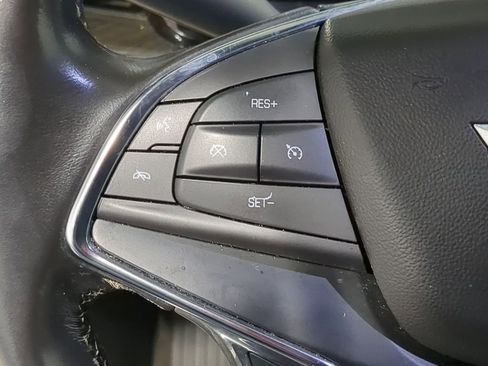 Used 2019 Cadillac XT5 FWD image 35