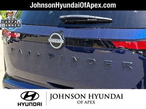 Used 2023 Nissan Pathfinder SL w/ SL Premium Package AWD/4WD image 28