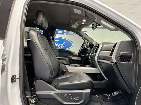 Used 2019 Ford F250 Lariat w/ Snow Plow Prep Package image 22