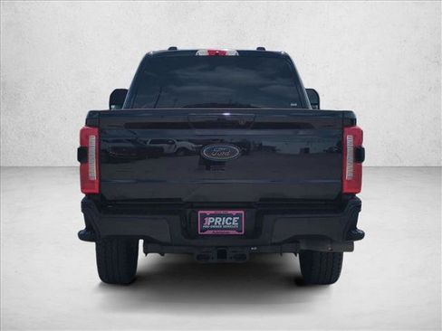 Used 2025 Ford F250 Lariat w/ Black Appearance Package AWD/4WD image 7