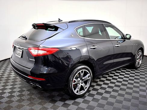 Used 2017 Maserati Levante S image 7