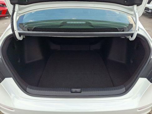 Certified 2025 Honda Accord LX image 29