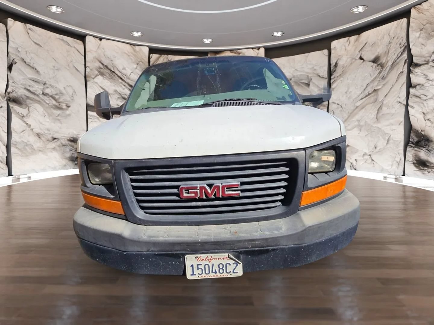 Used 2012 GMC Savana 3500 RWD image 9