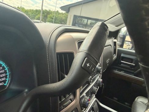 Used 2019 GMC Sierra 2500 Denali w/ Duramax Plus Package AWD/4WD image 23