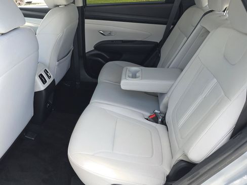 Used 2025 Hyundai Tucson SEL FWD image 18