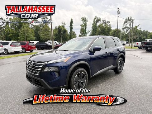 Used 2024 Nissan Rogue SV FWD image 9
