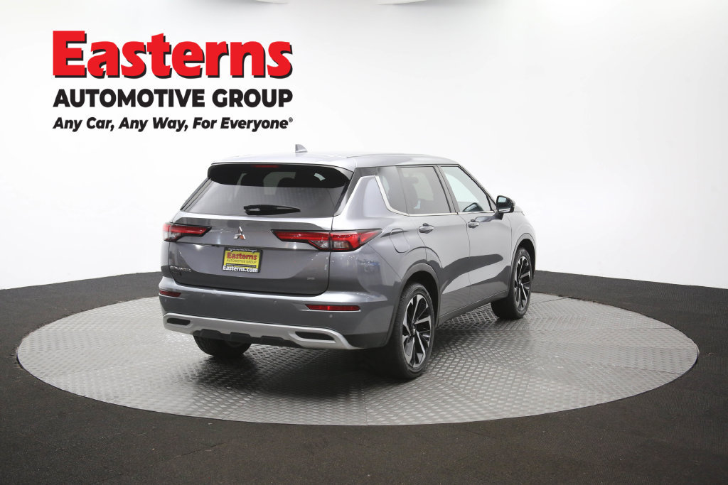 Used 2024 Mitsubishi Outlander SE FWD image 41