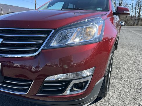 Used 2017 Chevrolet Traverse Premier image 10