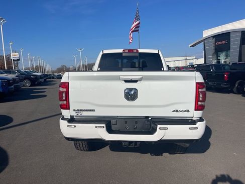 Used 2024 RAM 2500 Laramie AWD/4WD image 4
