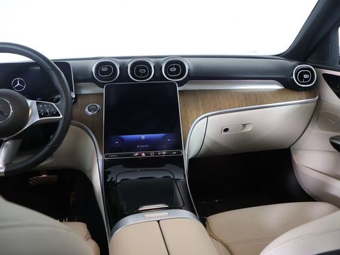 Used 2023 Mercedes-Benz C 300 4MATIC Sedan image 33