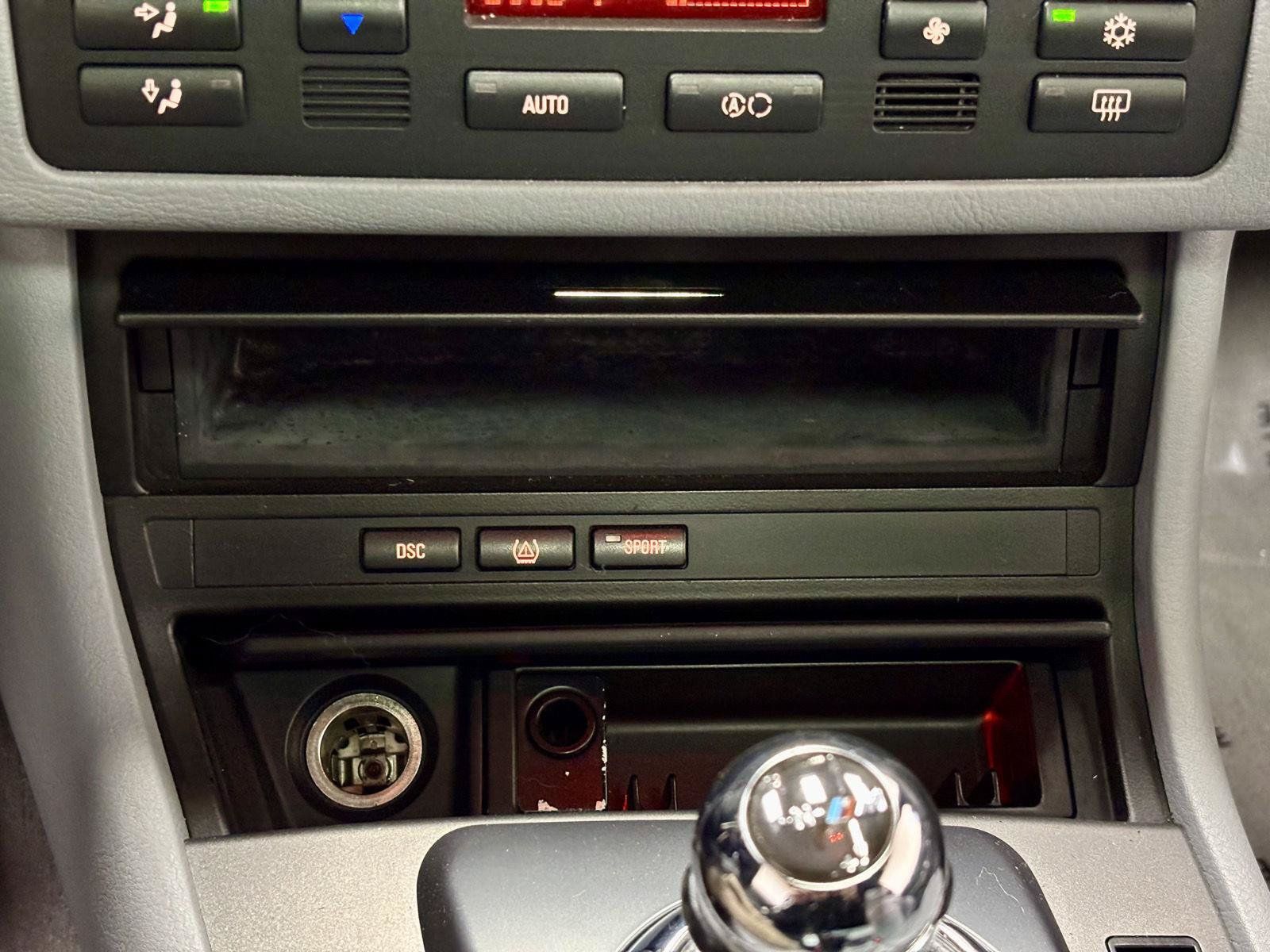 Used 2004 BMW M3 Coupe RWD image 27