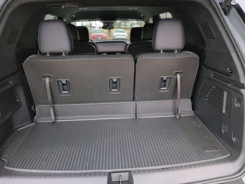 New 2026 Chevrolet Traverse LT w/ LPO, Floor Liner Package image 90
