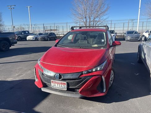 Used 2020 Toyota Prius Prime LE image 11