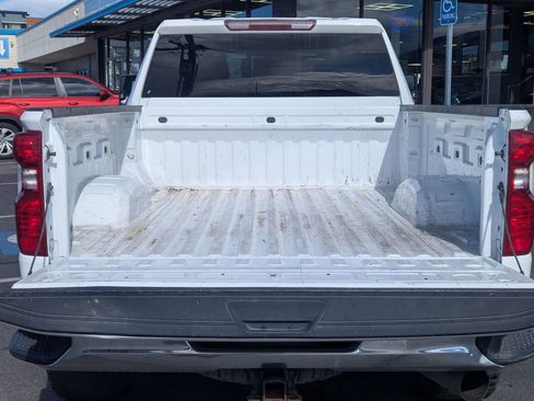 Used 2021 Chevrolet Silverado 2500 LT w/ Fleet Comfort Package AWD/4WD image 7