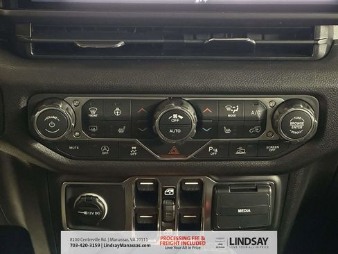 New 2026 Jeep Gladiator Sport image 25