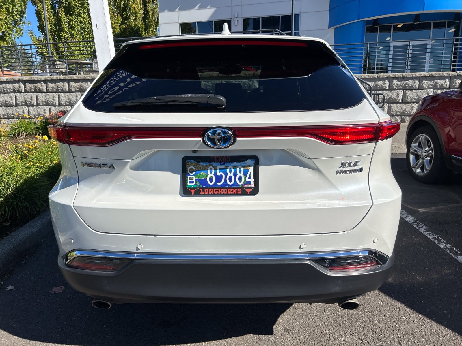 Used 2021 Toyota Venza XLE w/ Softex Package AWD/4WD image 4