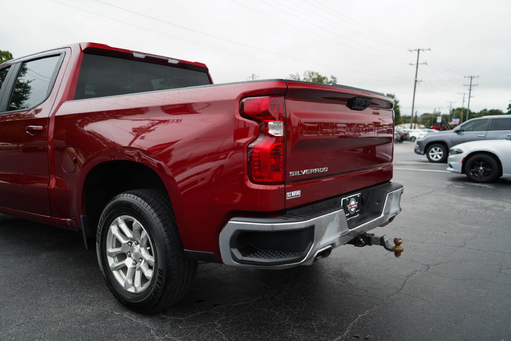 Used 2024 Chevrolet Silverado 1500 LT AWD/4WD image 21