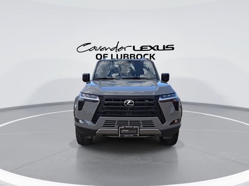 Used 2025 Lexus GX 550 AWD/4WD image 3