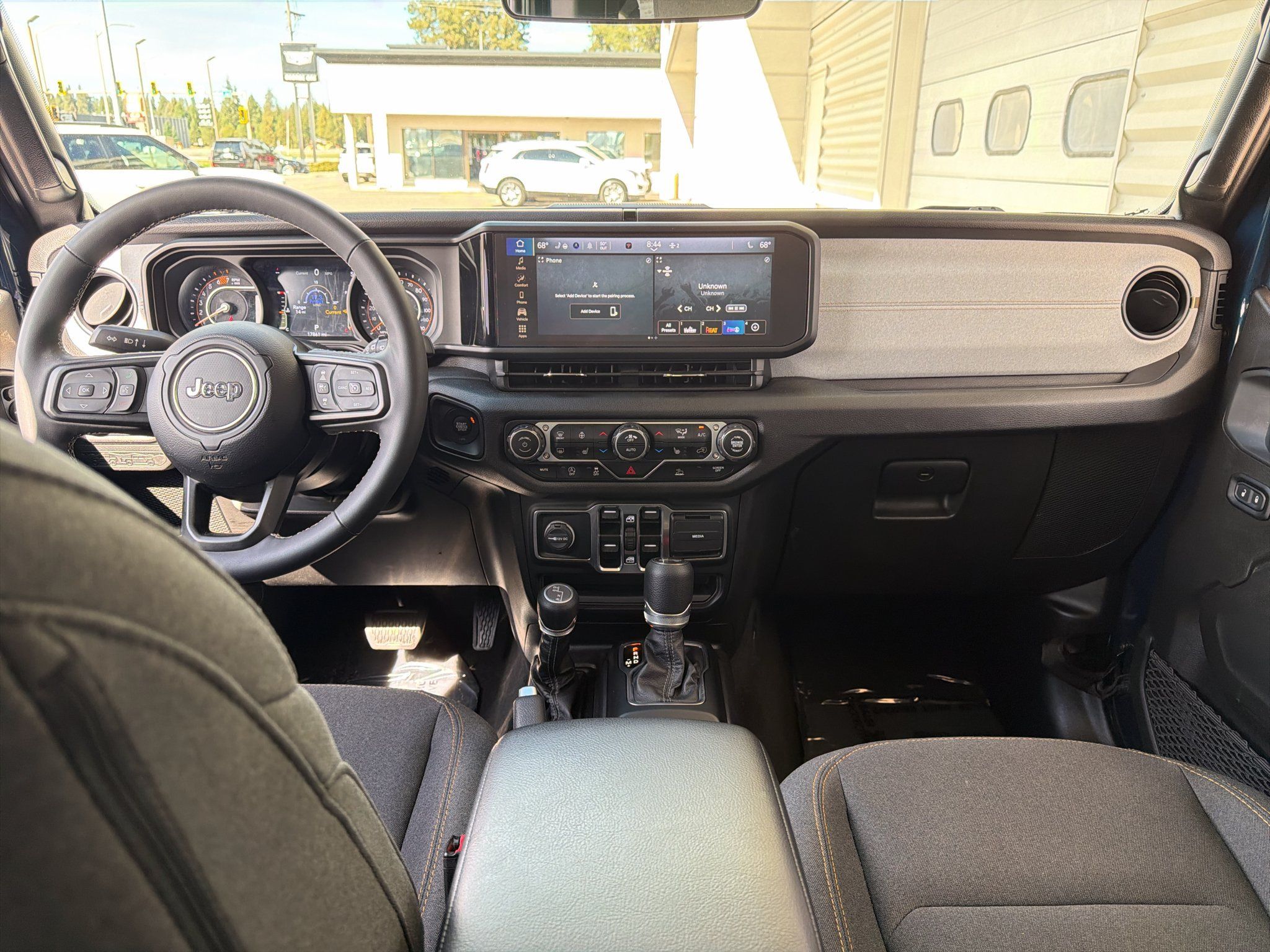 Used 2025 Jeep Wrangler Unlimited Sport AWD/4WD image 16